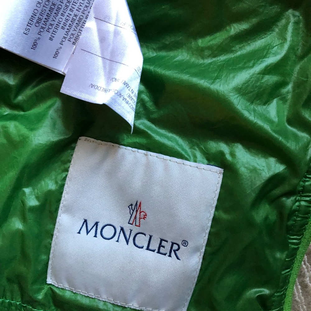 COPY - Moncler vest - Picture 10 of 16